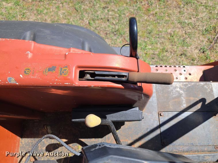 image for item ET5219 2002 Ditch Witch RT90 vibratory cable plow