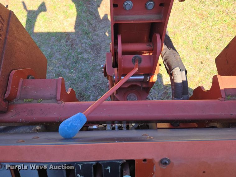 image for item ET5219 2002 Ditch Witch RT90 vibratory cable plow