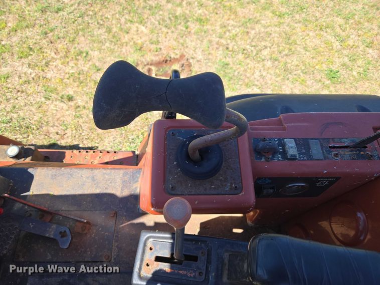 image for item ET5219 2002 Ditch Witch RT90 vibratory cable plow