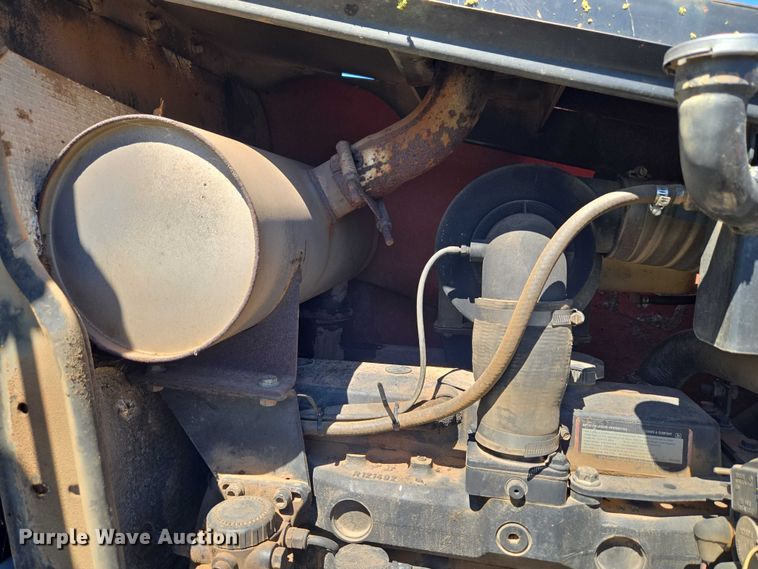 image for item ET5219 2002 Ditch Witch RT90 vibratory cable plow