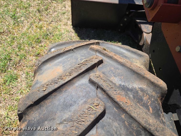 image for item ET5219 2002 Ditch Witch RT90 vibratory cable plow