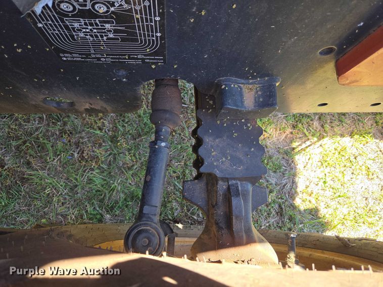 image for item ET5219 2002 Ditch Witch RT90 vibratory cable plow