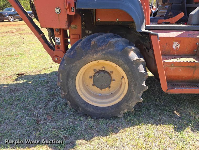 image for item ET5219 2002 Ditch Witch RT90 vibratory cable plow