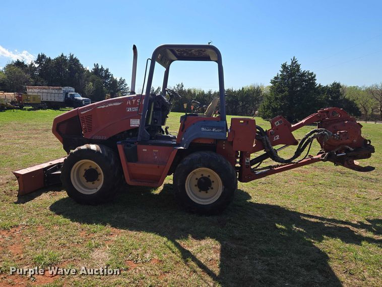 image for item ET5221 2004 Ditch Witch RT90 vibratory cable plow