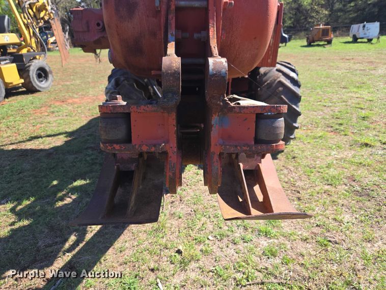 image for item ET5221 2004 Ditch Witch RT90 vibratory cable plow