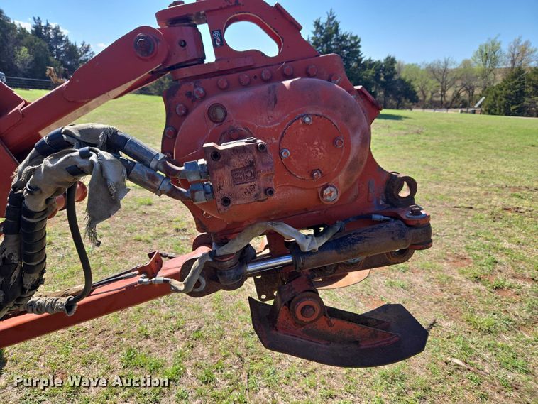 image for item ET5221 2004 Ditch Witch RT90 vibratory cable plow