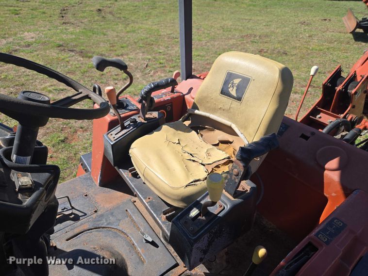 image for item ET5221 2004 Ditch Witch RT90 vibratory cable plow