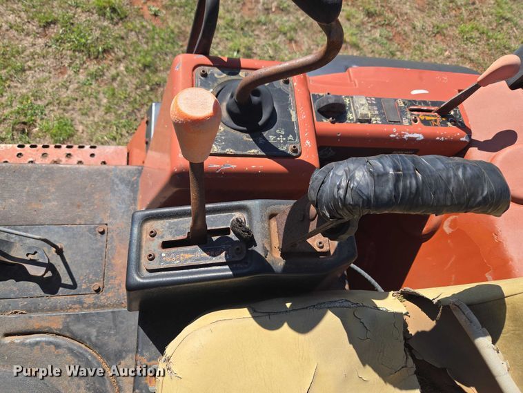 image for item ET5221 2004 Ditch Witch RT90 vibratory cable plow