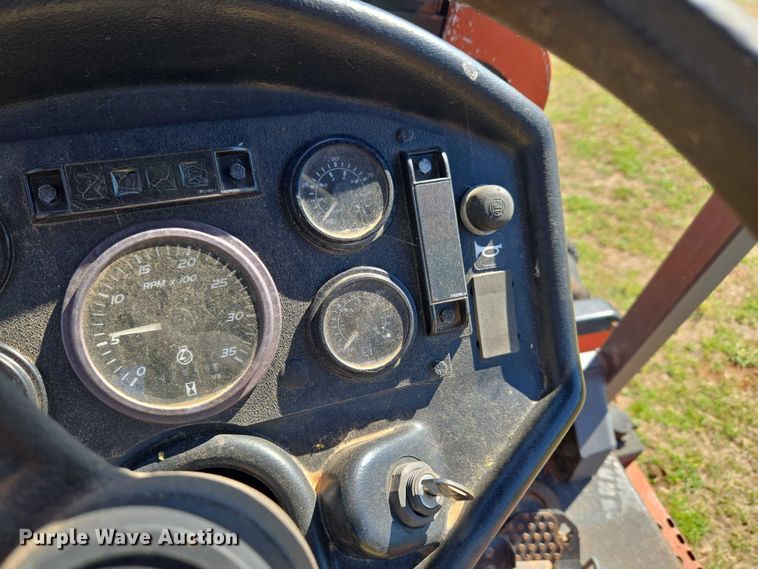 image for item ET5221 2004 Ditch Witch RT90 vibratory cable plow