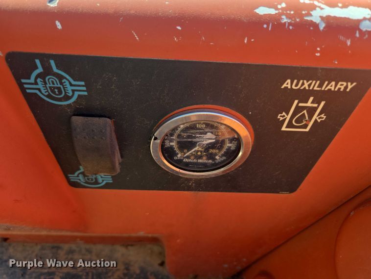 image for item ET5221 2004 Ditch Witch RT90 vibratory cable plow