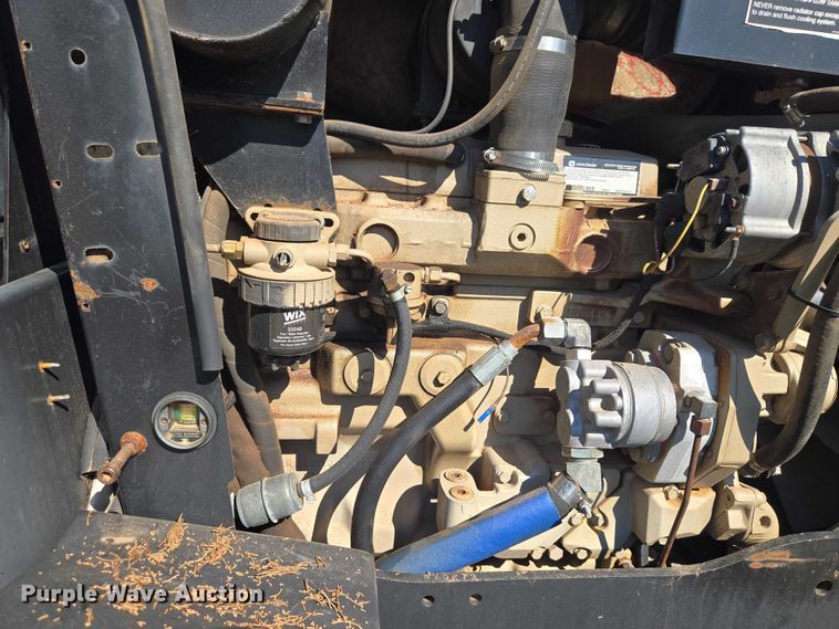 image for item ET5221 2004 Ditch Witch RT90 vibratory cable plow