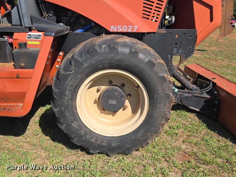 image for item ET5221 2004 Ditch Witch RT90 vibratory cable plow