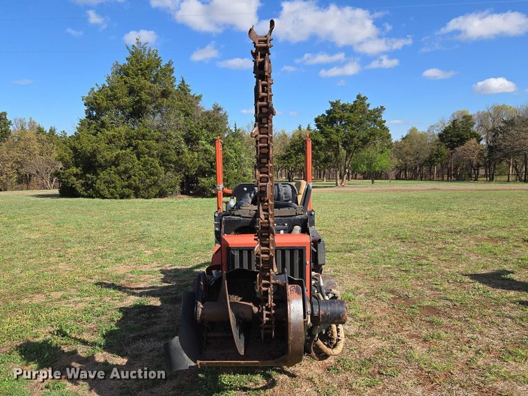 image for item ET5222 2007 Ditch Witch 420SX trencher