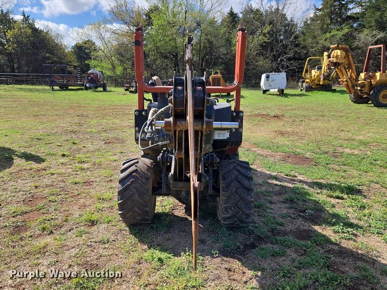 image for item ET5222 2007 Ditch Witch 420SX trencher