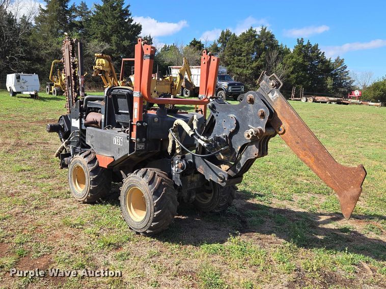 image for item ET5222 2007 Ditch Witch 420SX trencher