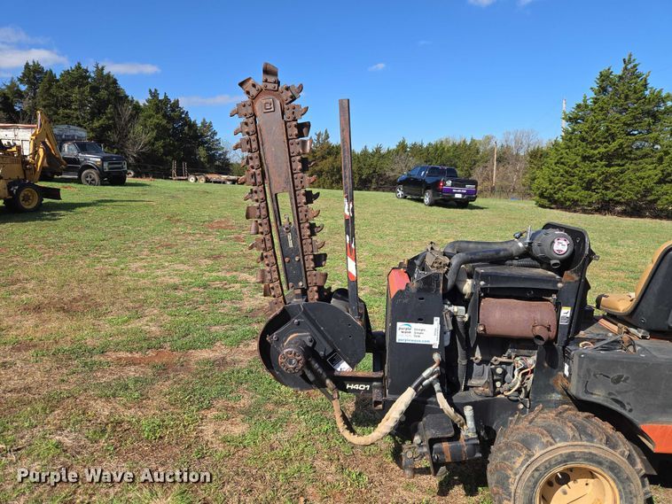 image for item ET5222 2007 Ditch Witch 420SX trencher