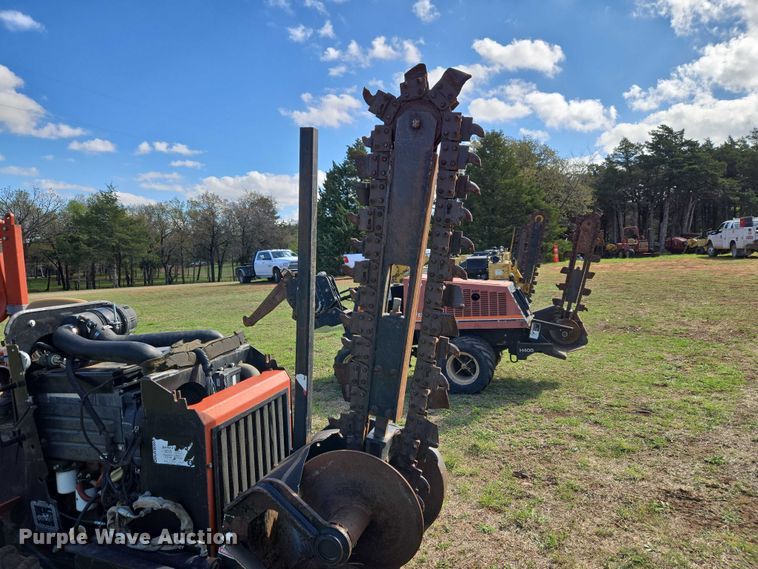 image for item ET5222 2007 Ditch Witch 420SX trencher