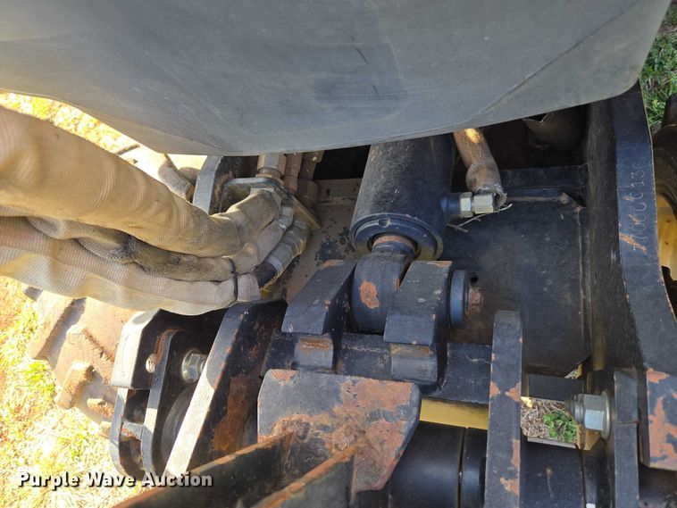 image for item ET5222 2007 Ditch Witch 420SX trencher