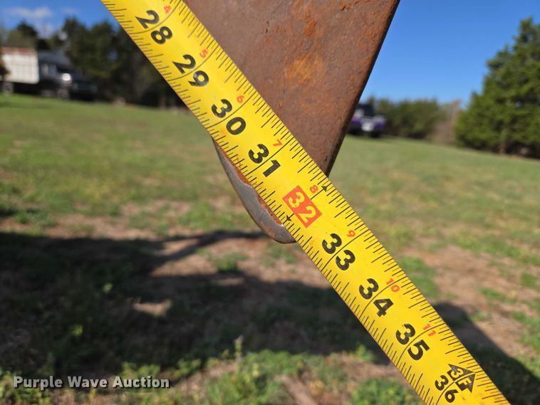 image for item ET5222 2007 Ditch Witch 420SX trencher