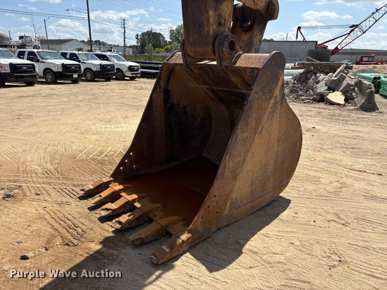 image for item EU0504 2008 Caterpillar 330D excavator