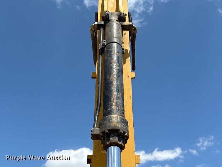 image for item EU0504 2008 Caterpillar 330D excavator