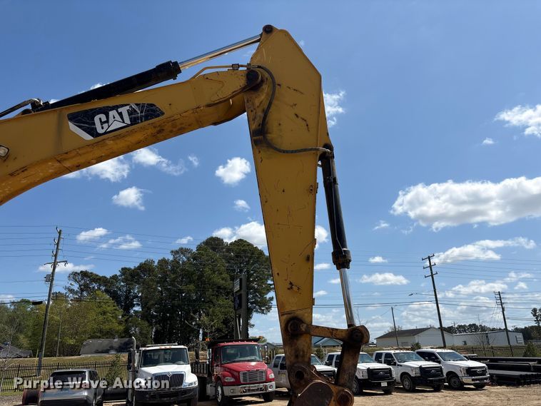 image for item EU0504 2008 Caterpillar 330D excavator