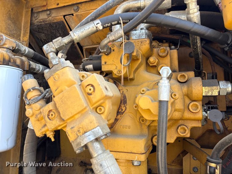 image for item EU0504 2008 Caterpillar 330D excavator