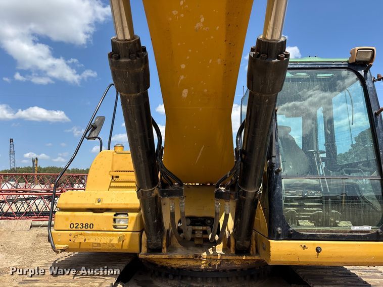 image for item EU0504 2008 Caterpillar 330D excavator