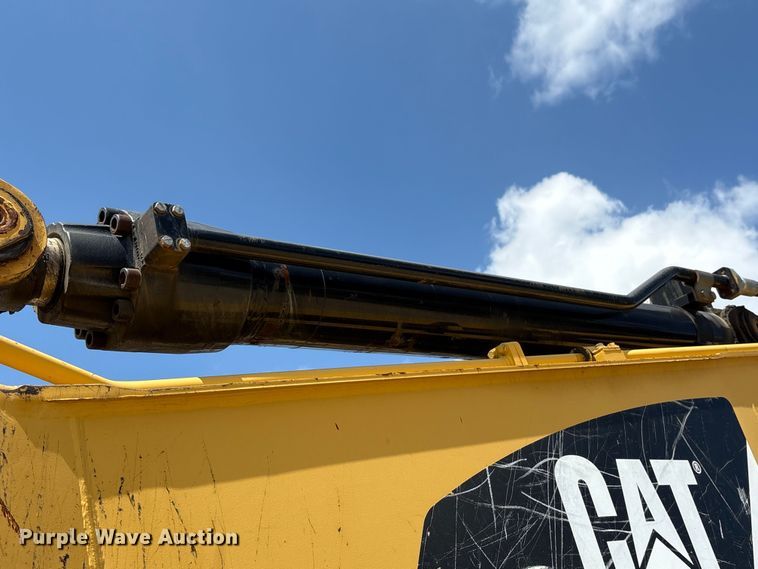 image for item EU0504 2008 Caterpillar 330D excavator