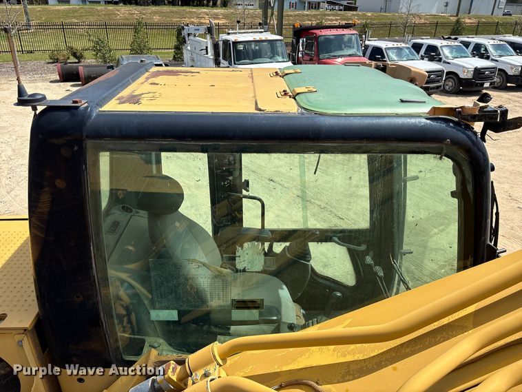 image for item EU0504 2008 Caterpillar 330D excavator