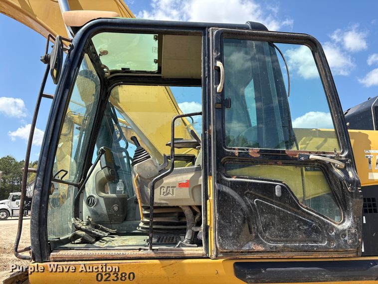 image for item EU0504 2008 Caterpillar 330D excavator