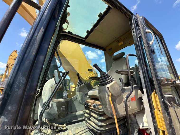 image for item EU0504 2008 Caterpillar 330D excavator