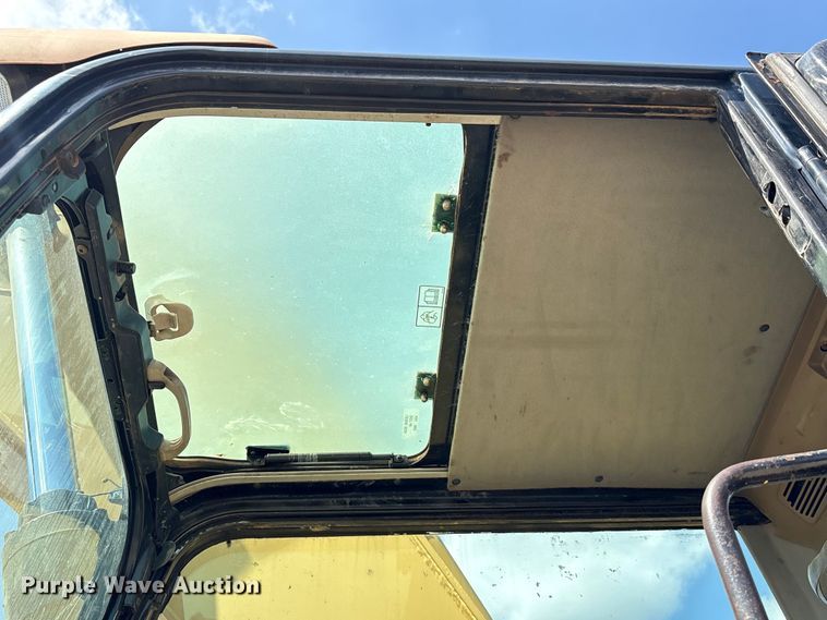 image for item EU0504 2008 Caterpillar 330D excavator