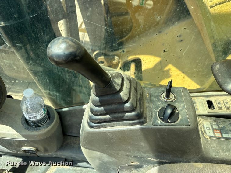 image for item EU0504 2008 Caterpillar 330D excavator