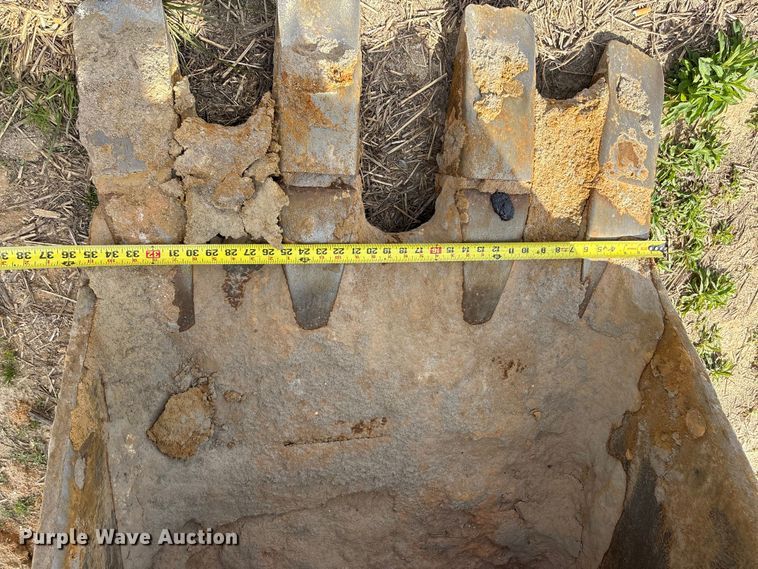 image for item EU0510 Komatsu PC300LC excavator