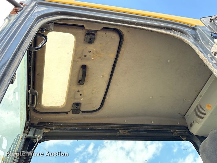 image for item EU0510 Komatsu PC300LC excavator