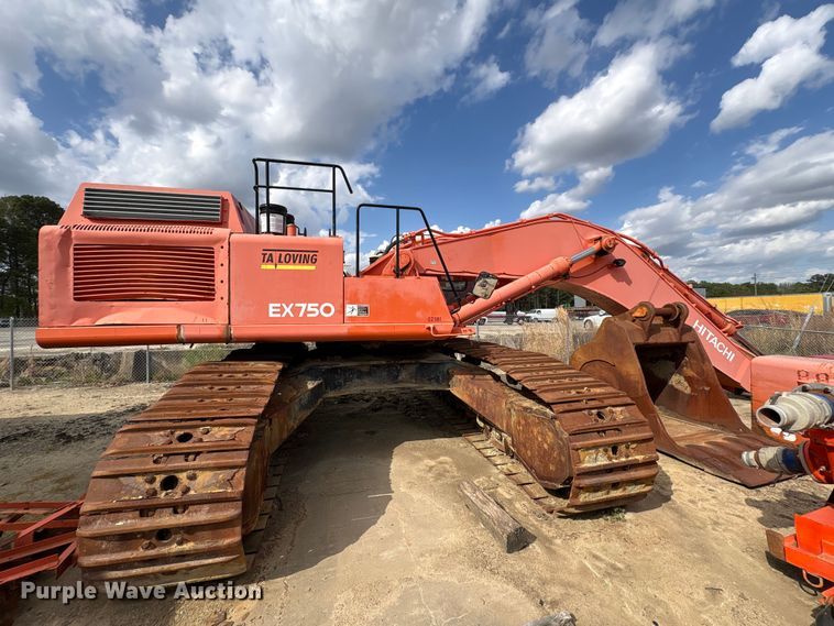 image for item EU0511 1999 Hitachi EX750-5 excavator