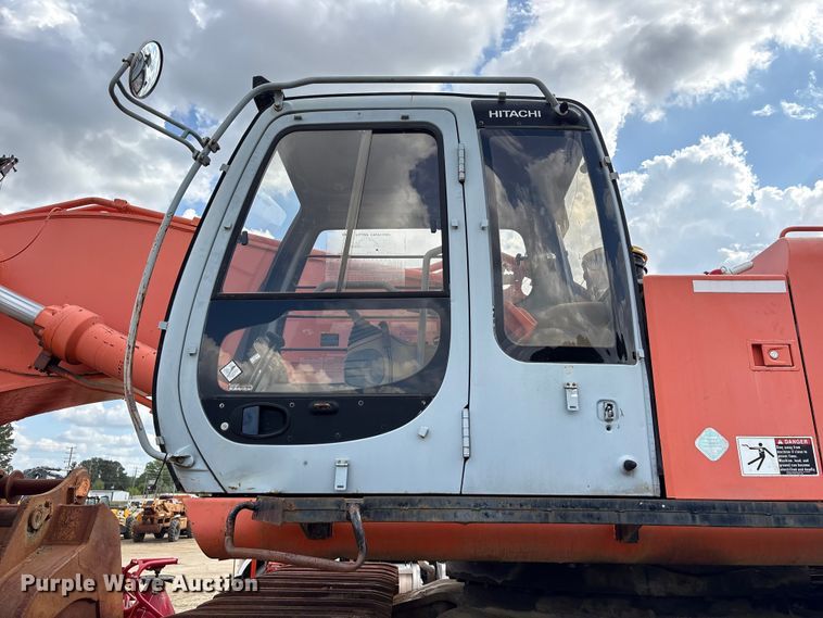 image for item EU0511 1999 Hitachi EX750-5 excavator