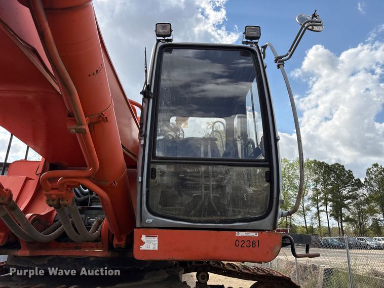 image for item EU0511 1999 Hitachi EX750-5 excavator