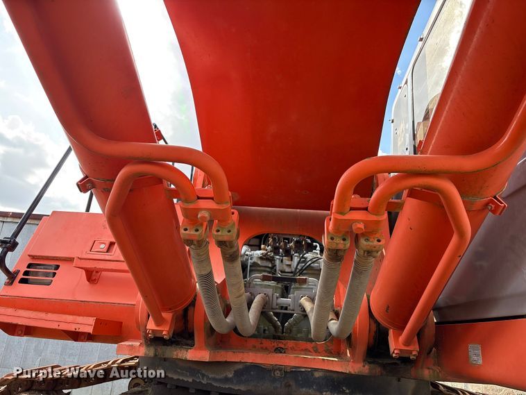 image for item EU0511 1999 Hitachi EX750-5 excavator