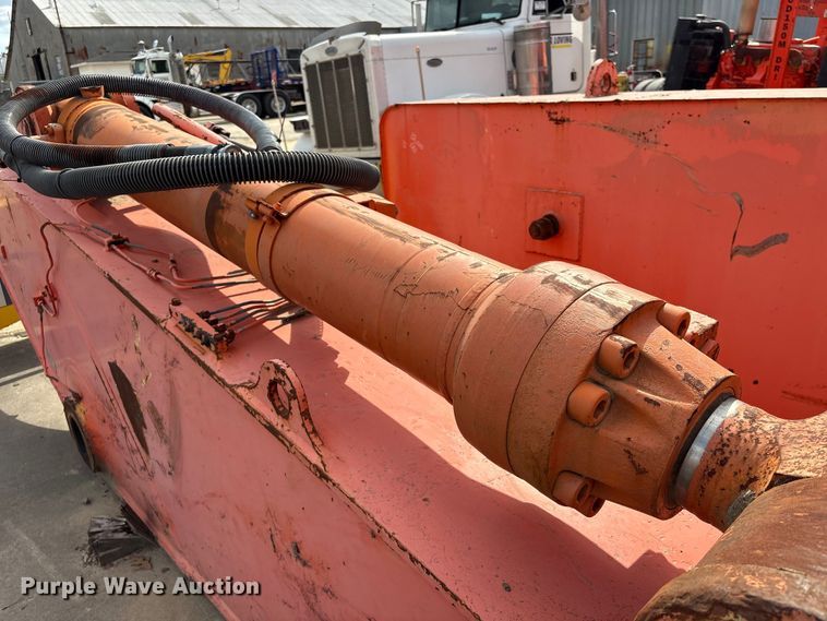 image for item EU0511 1999 Hitachi EX750-5 excavator