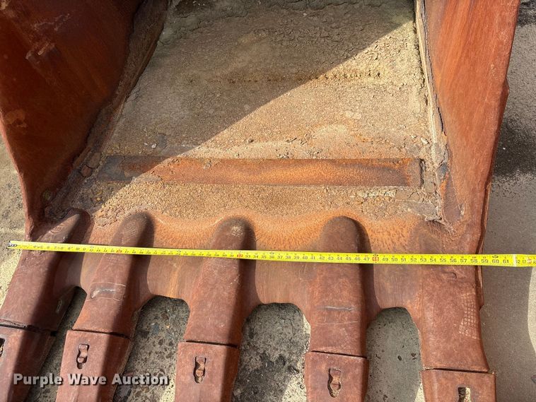 image for item EU0511 1999 Hitachi EX750-5 excavator