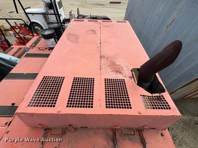 image for item EU0511 1999 Hitachi EX750-5 excavator