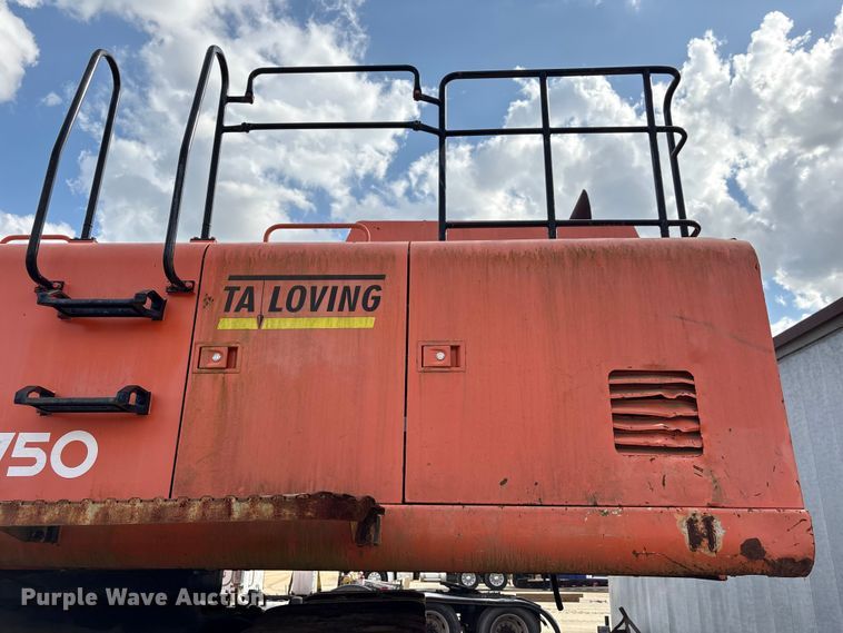 image for item EU0511 1999 Hitachi EX750-5 excavator