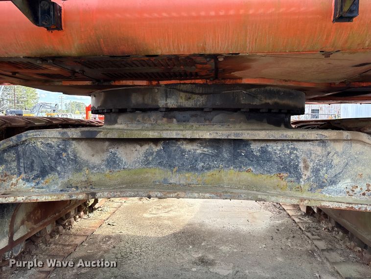 image for item EU0511 1999 Hitachi EX750-5 excavator