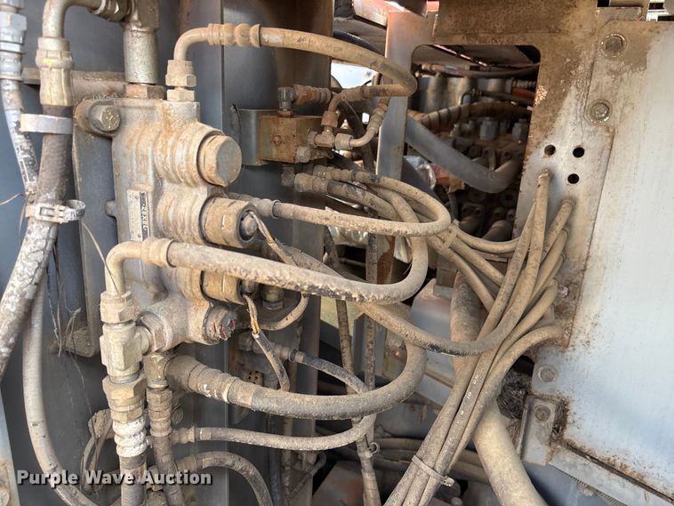 image for item EU0511 1999 Hitachi EX750-5 excavator