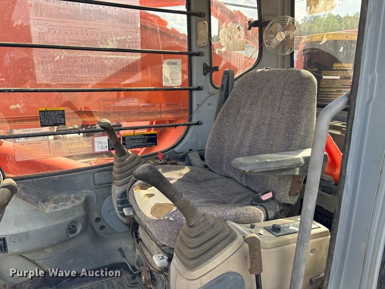 image for item EU0511 1999 Hitachi EX750-5 excavator