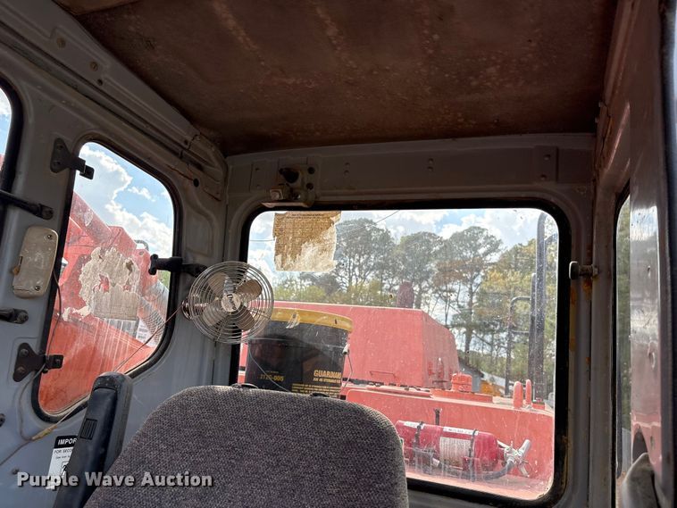 image for item EU0511 1999 Hitachi EX750-5 excavator