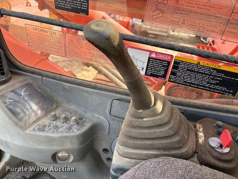 image for item EU0511 1999 Hitachi EX750-5 excavator