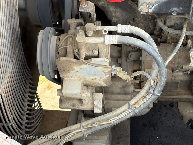 image for item EU0511 1999 Hitachi EX750-5 excavator